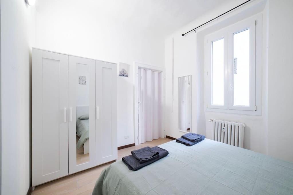 Apartment 4 Stops From The City Center Milão Exterior foto