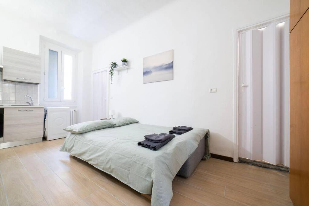 Apartment 4 Stops From The City Center Milão Exterior foto